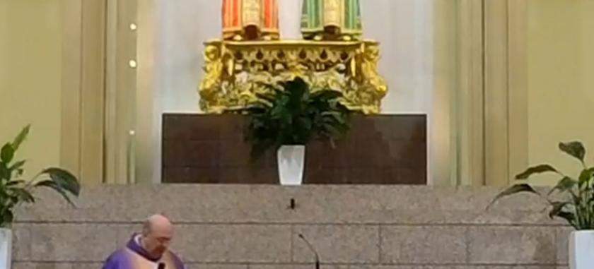 Saluto del parroco rettore don Gaetano durante la celebrazione del 50° Anniversario Dedicazione Santuario